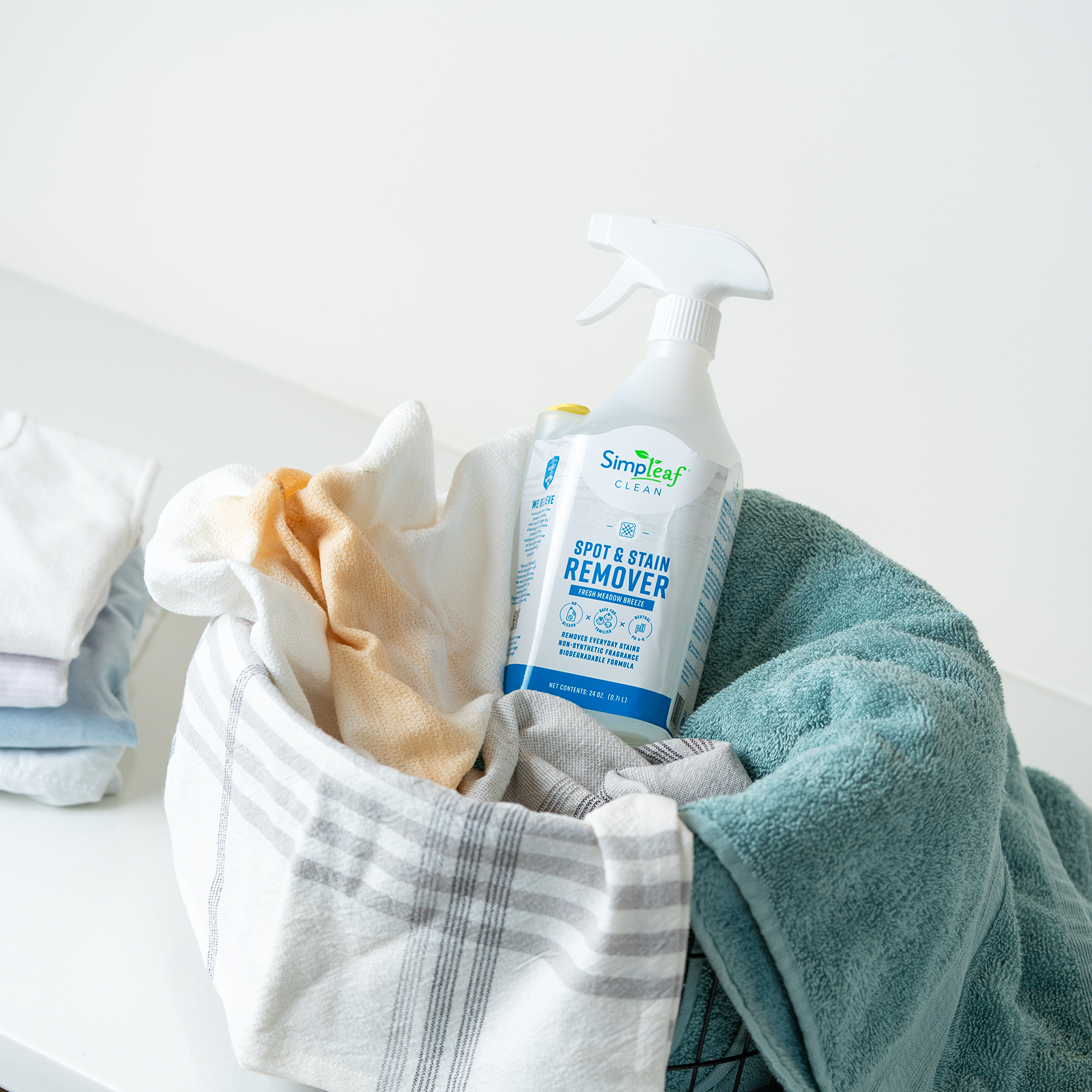 Fresh Meadow Breeze Spot & Stain Remover